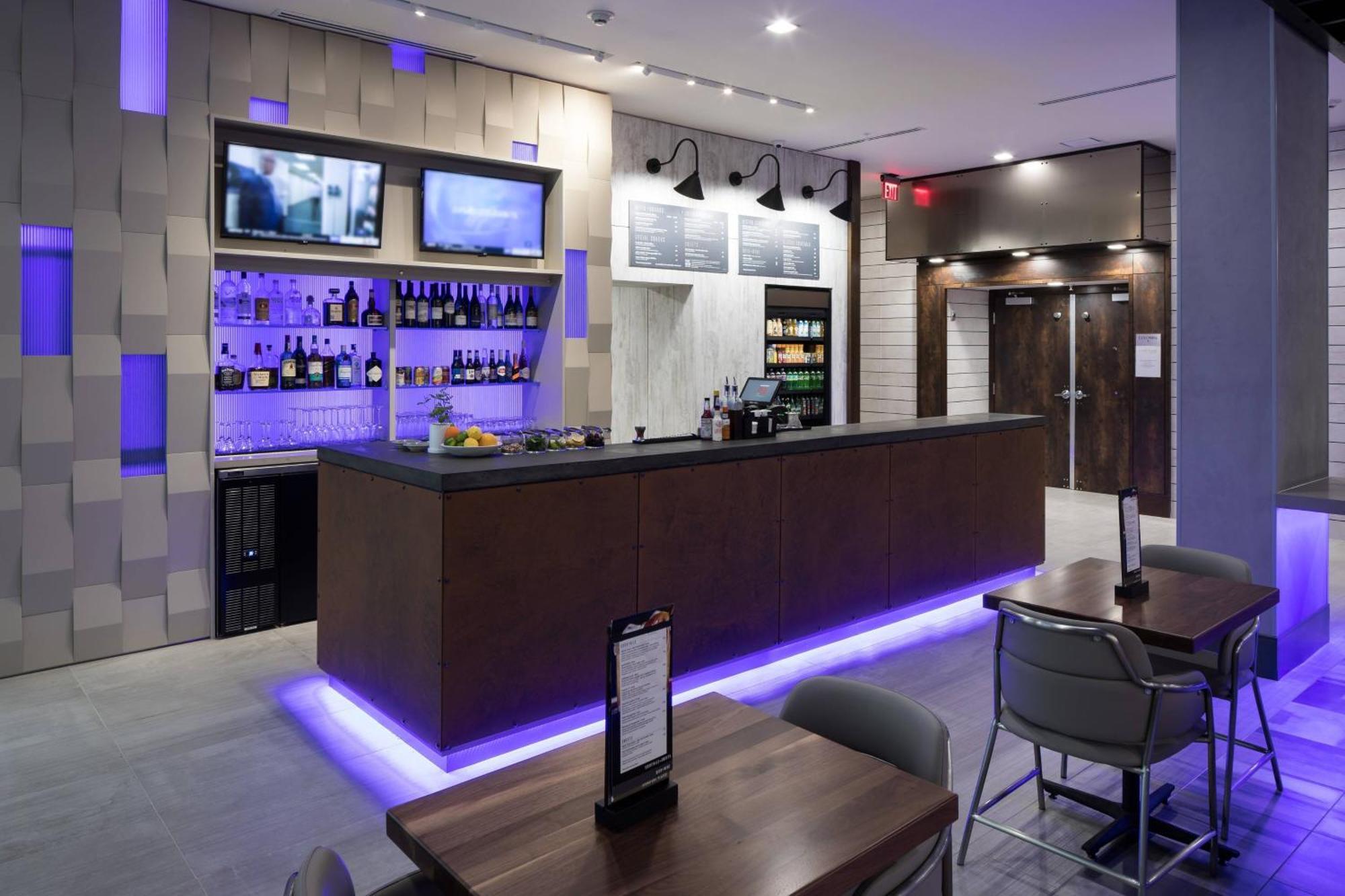 Courtyard By Marriott Houston Heights/I-10 Otel Dış mekan fotoğraf