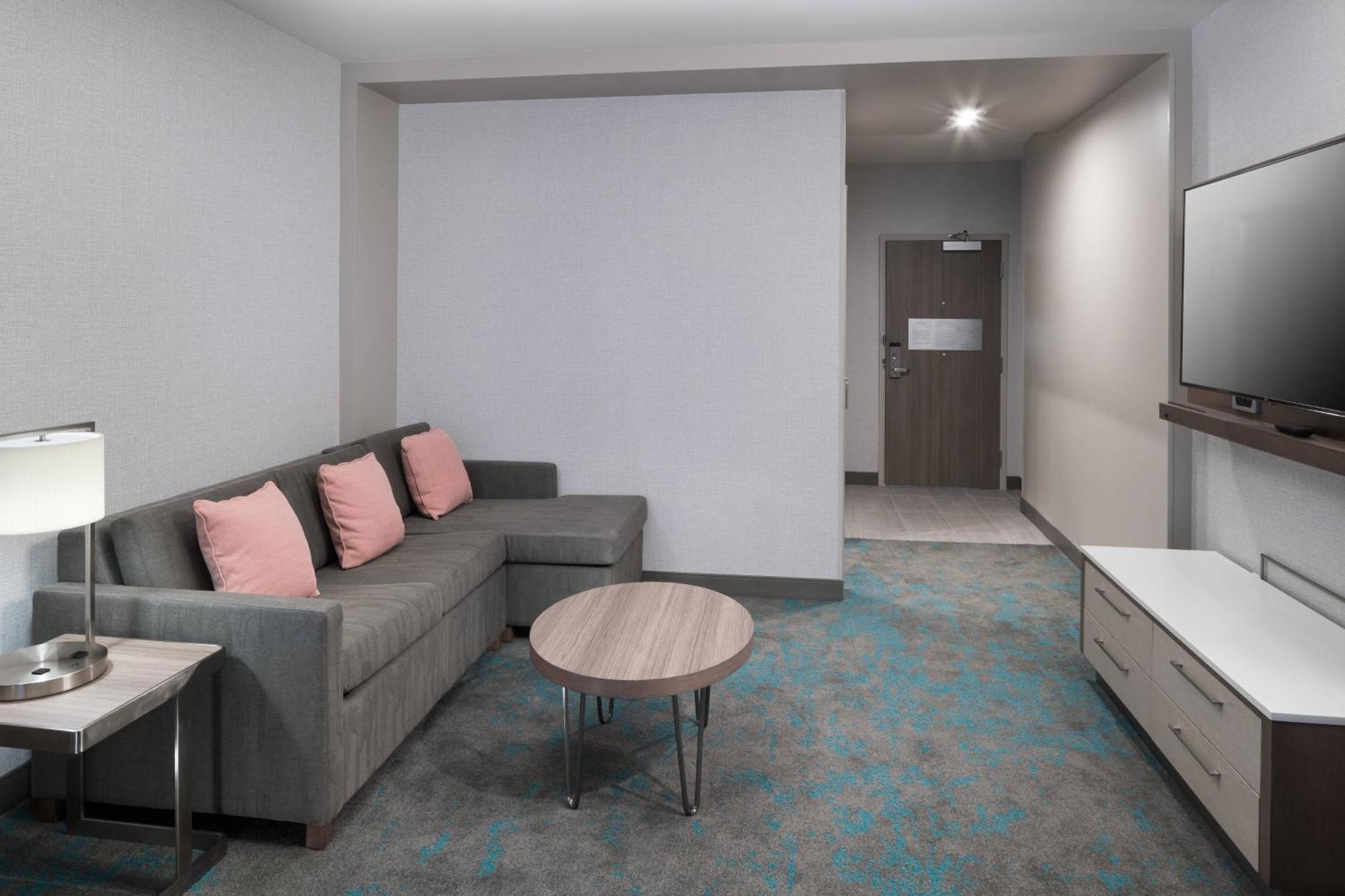 Courtyard By Marriott Houston Heights/I-10 Otel Dış mekan fotoğraf